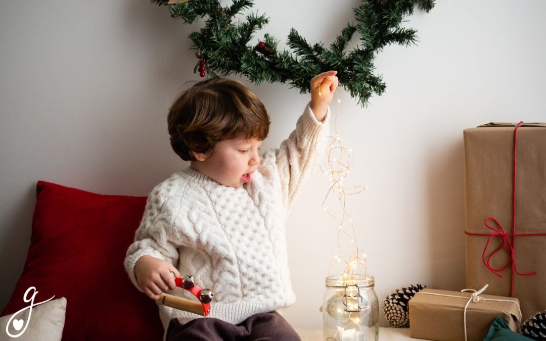 Sessione fotografica natalizia: una tradizione magica per i tuoi bambini